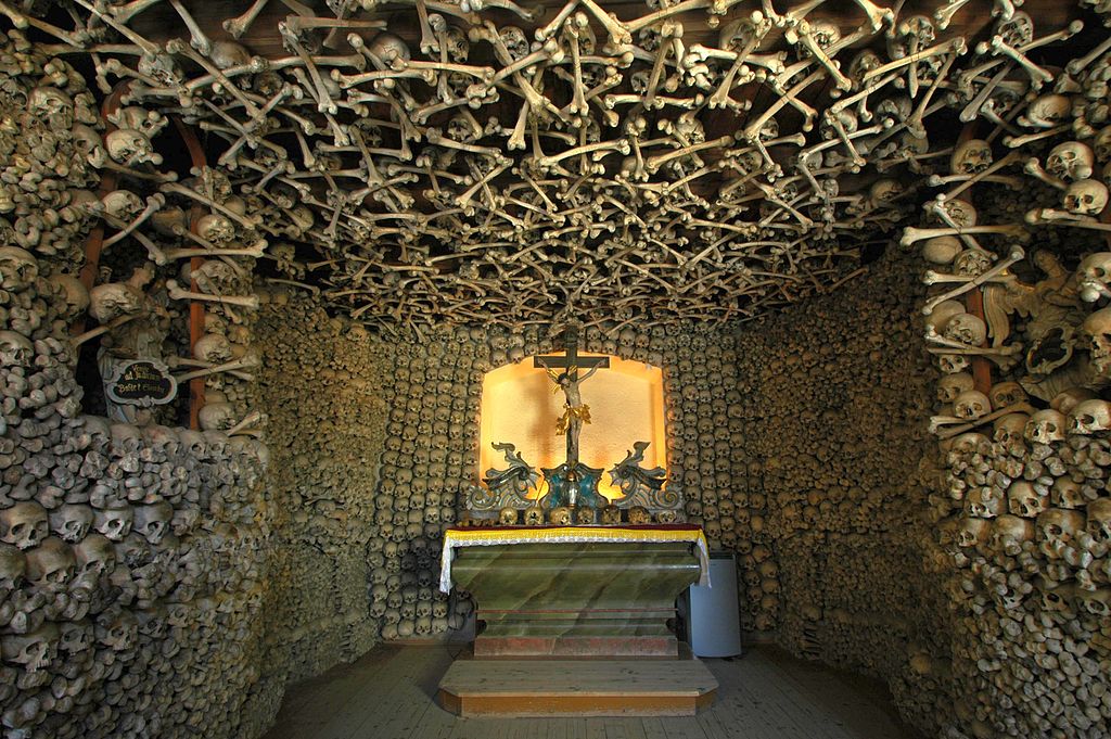 Czermna Chapel of Smiley Skull